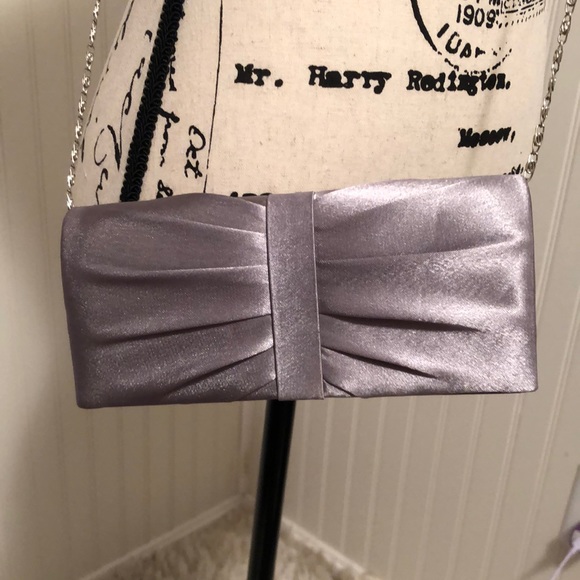 RSVP Night Out Over the Shoulder Wallet - Picture 2 of 6